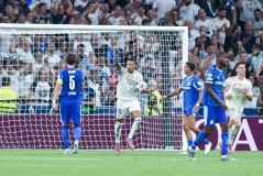 利物浦连续绝杀神迹：小球战术下的绝地反击与一球小胜